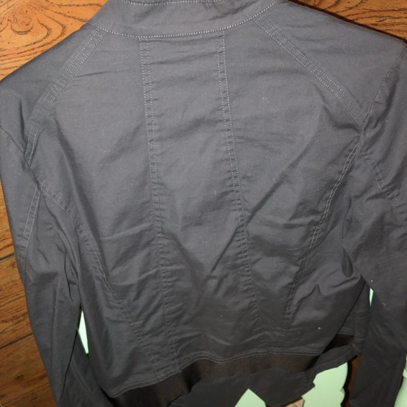Cabi Jacket - Picture 2 of 4